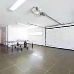 Holiday home Flipwave House
