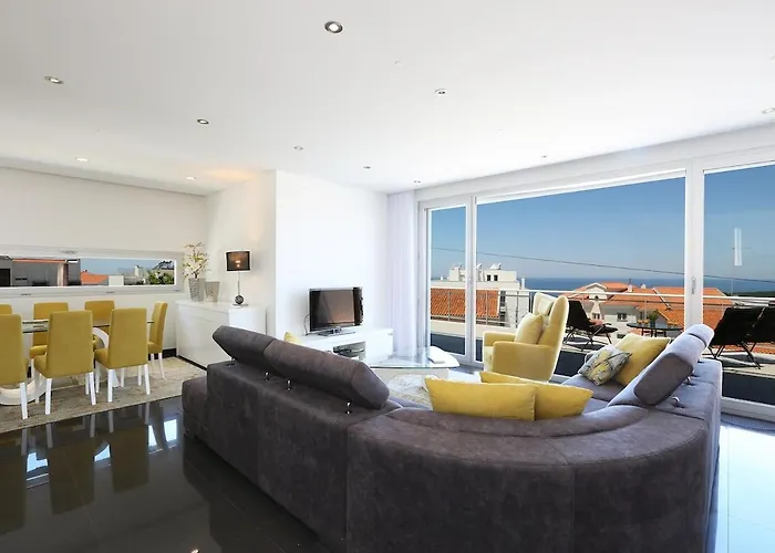 Flipwave House * Nazaré
